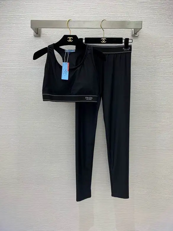 Prada S-XL  (1)